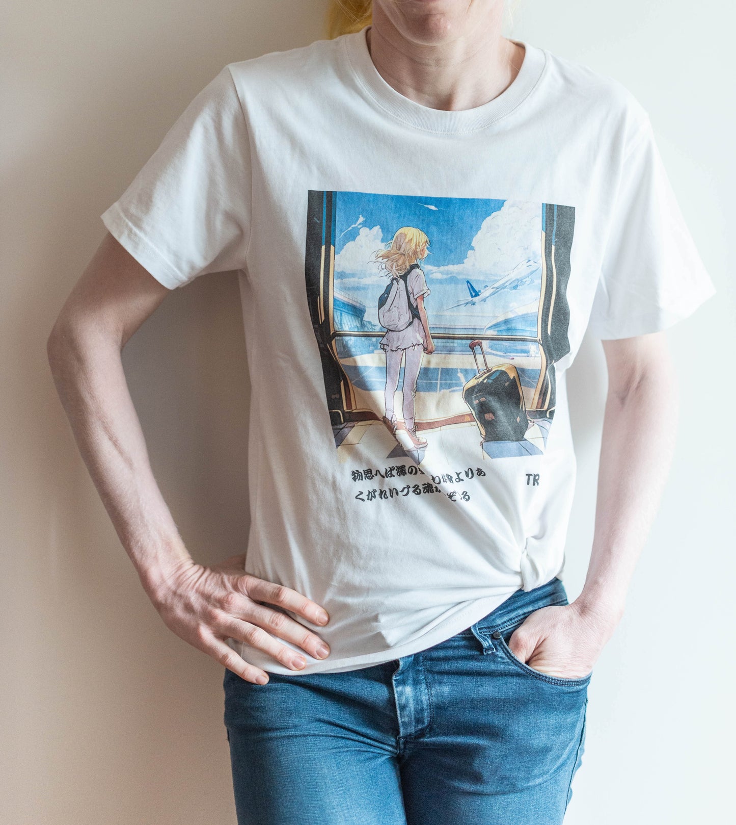 Camiseta Chica Viajera「旅の途中の少女」